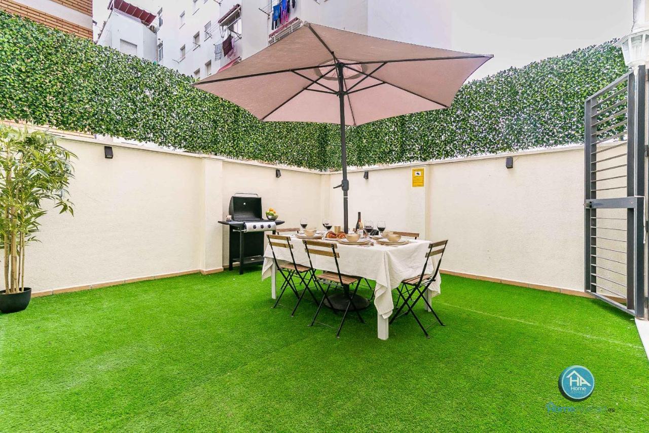 Bajo Urbano Boutique En Carlos Haya Con Terraza Y Parking Málaga Exterior foto